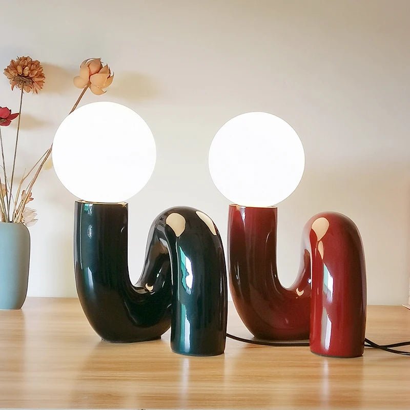 Lampe de Bureau Postmoderne en Résine – Éclat Lunaire - Maison Fantine